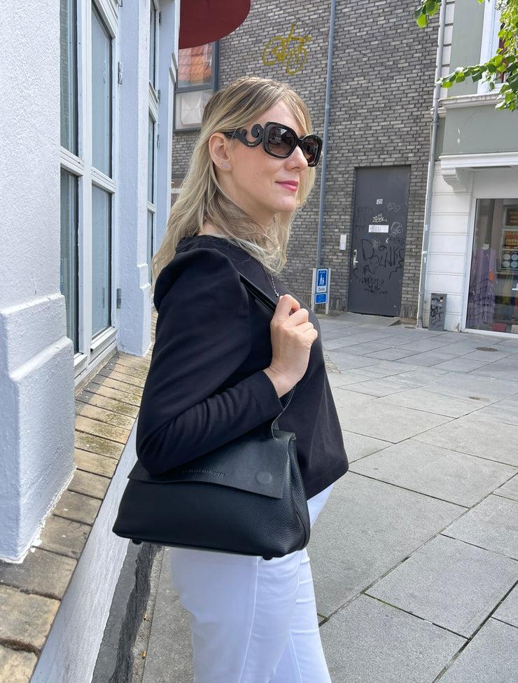 Alex Midi Black