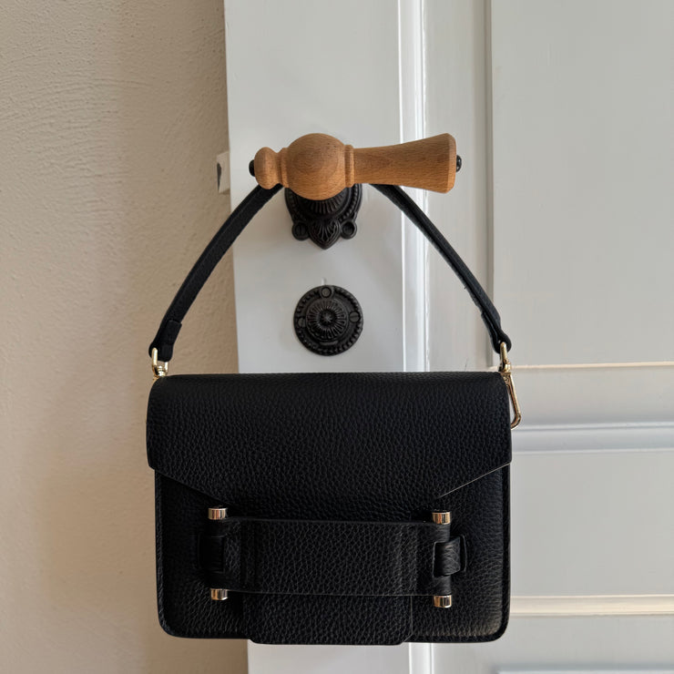 Jolie Black & Gold